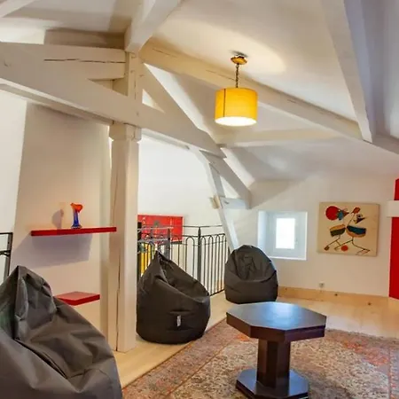 21 Le Clos Du Chateau *